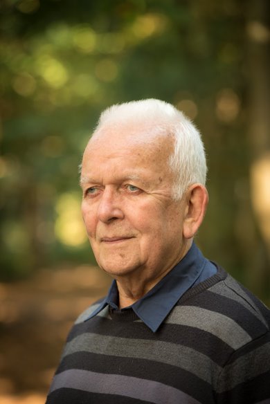 Andrew Davies (publicity image supplied for use by the author)